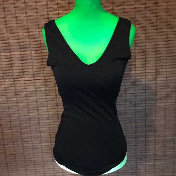 Black compression top - Picture 1 of 2